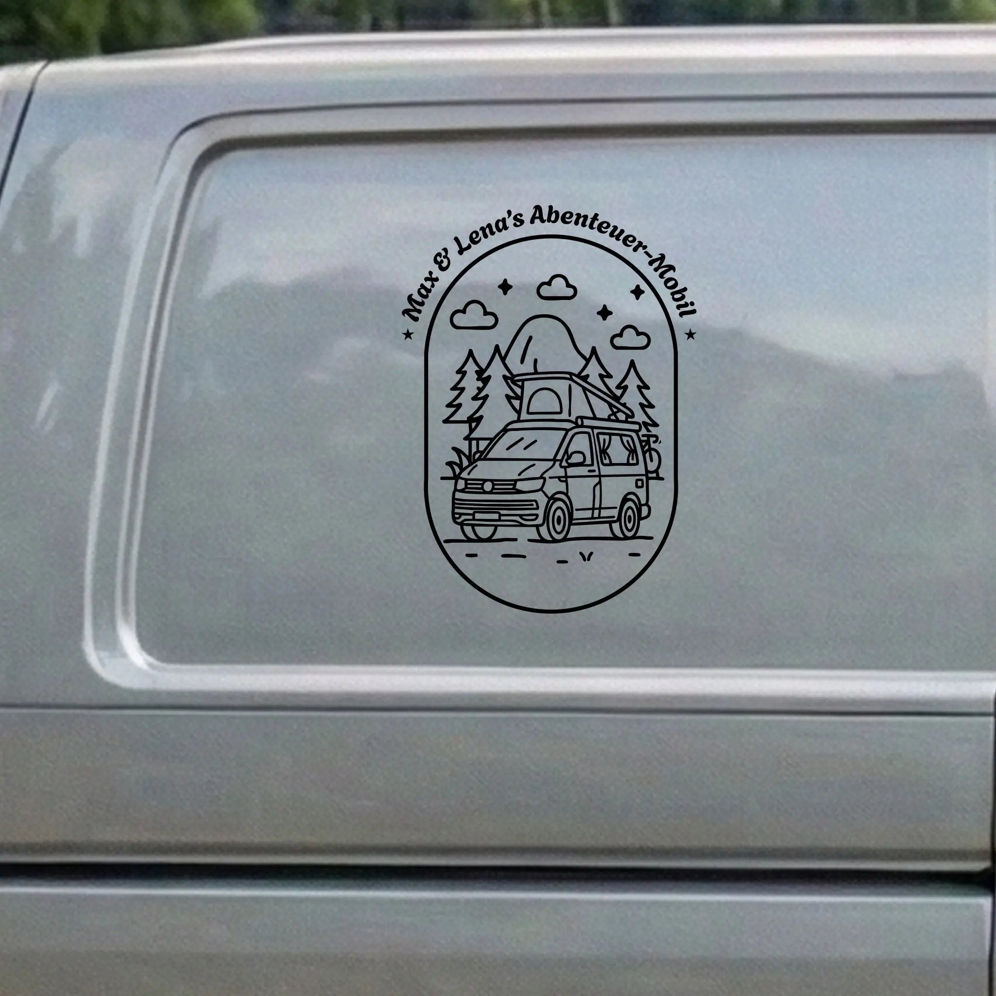 Personalisierte Camper Van Fahrzeugfolie im Oval Design – Vanlife Autoaufkleber mit Namen für VW T4, T5, T6, T6.1 & T7 Prakto