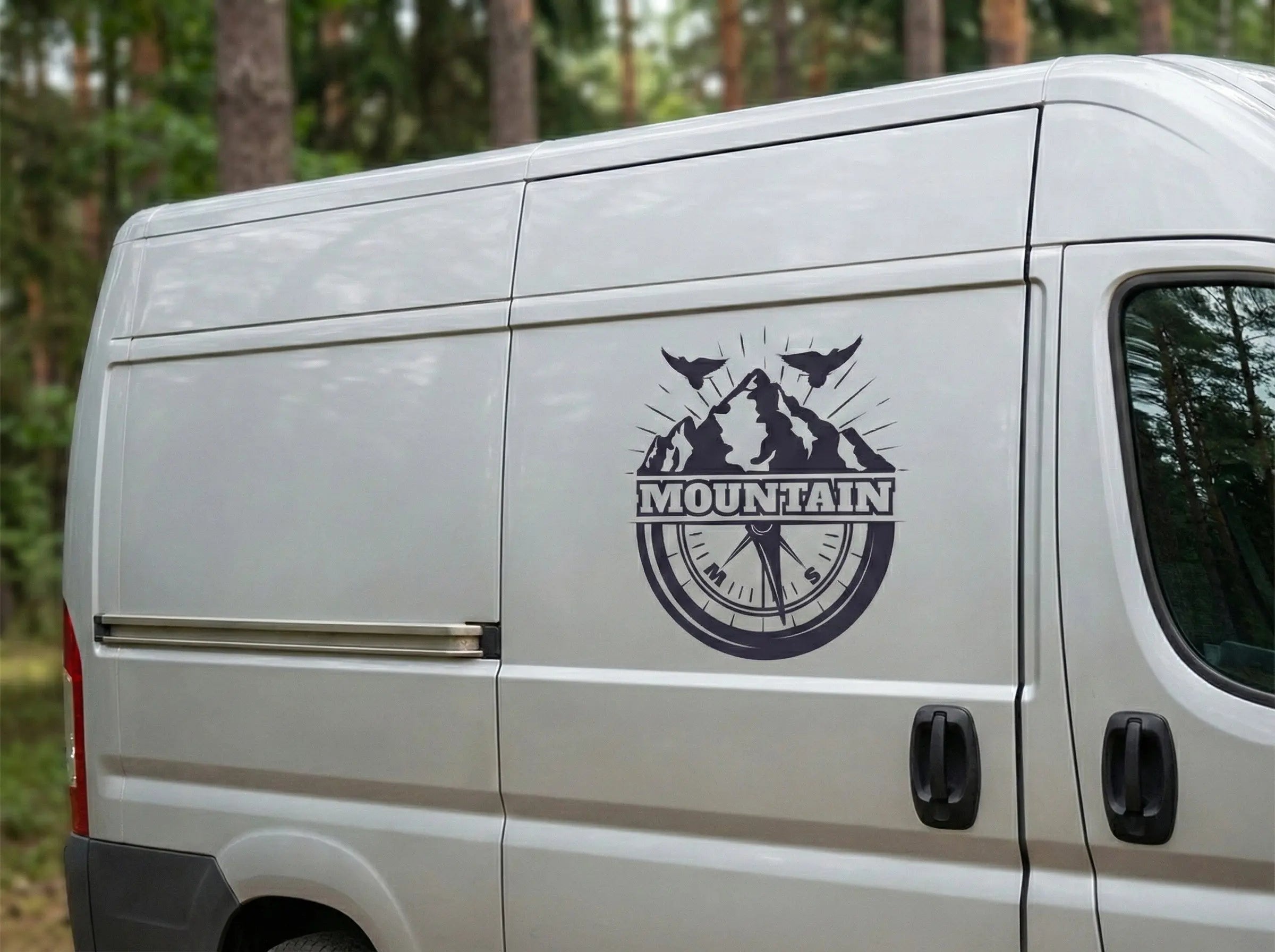 Personalisierter Mountain Kompass Van Aufkleber – Camper & Overland Fahrzeug Vinyl Sticker Prakto