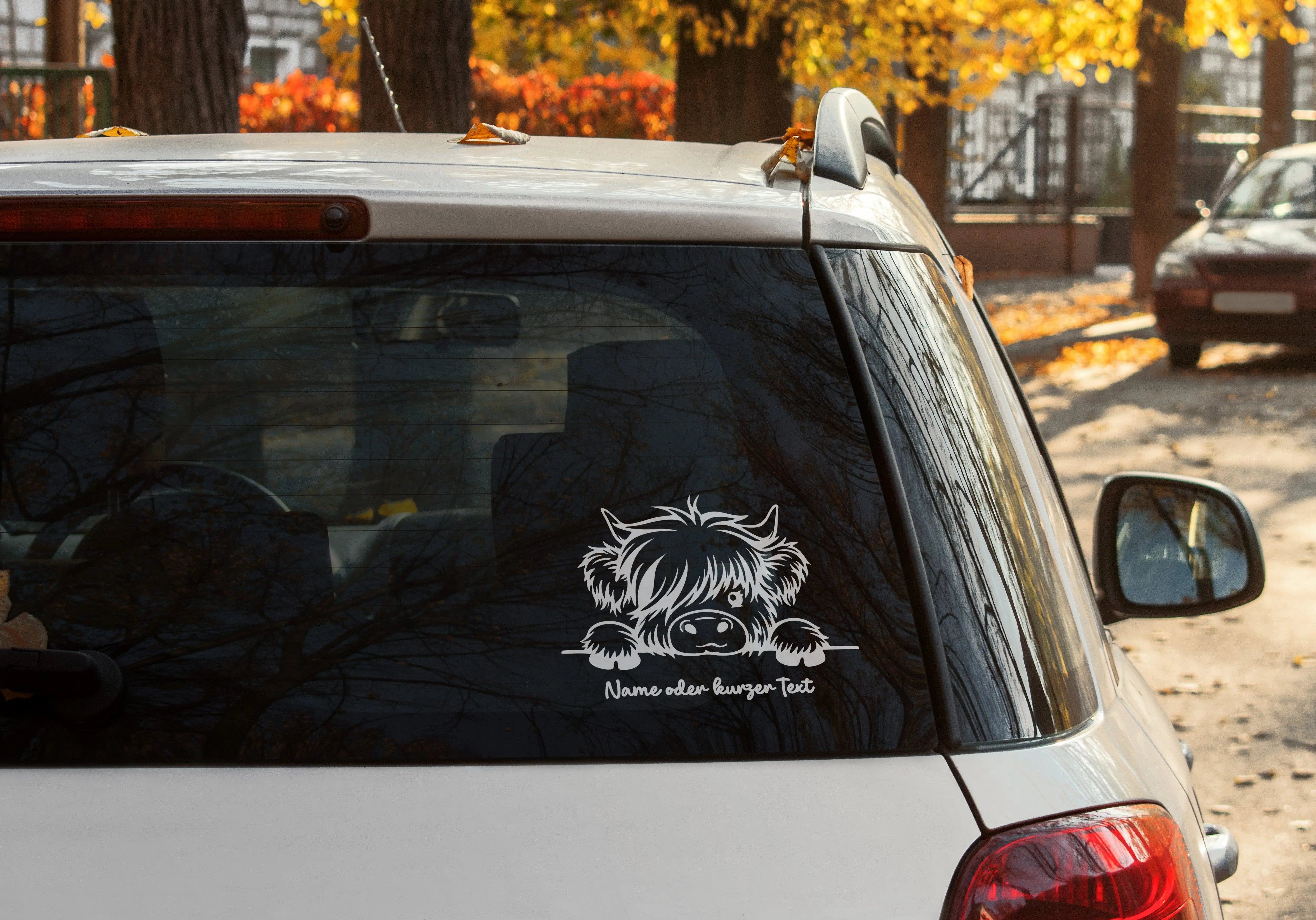 Personalisierter Highland Kuh Wandsticker – Lustige Schwarz-Weiß Wanddeko mit Name Prakto