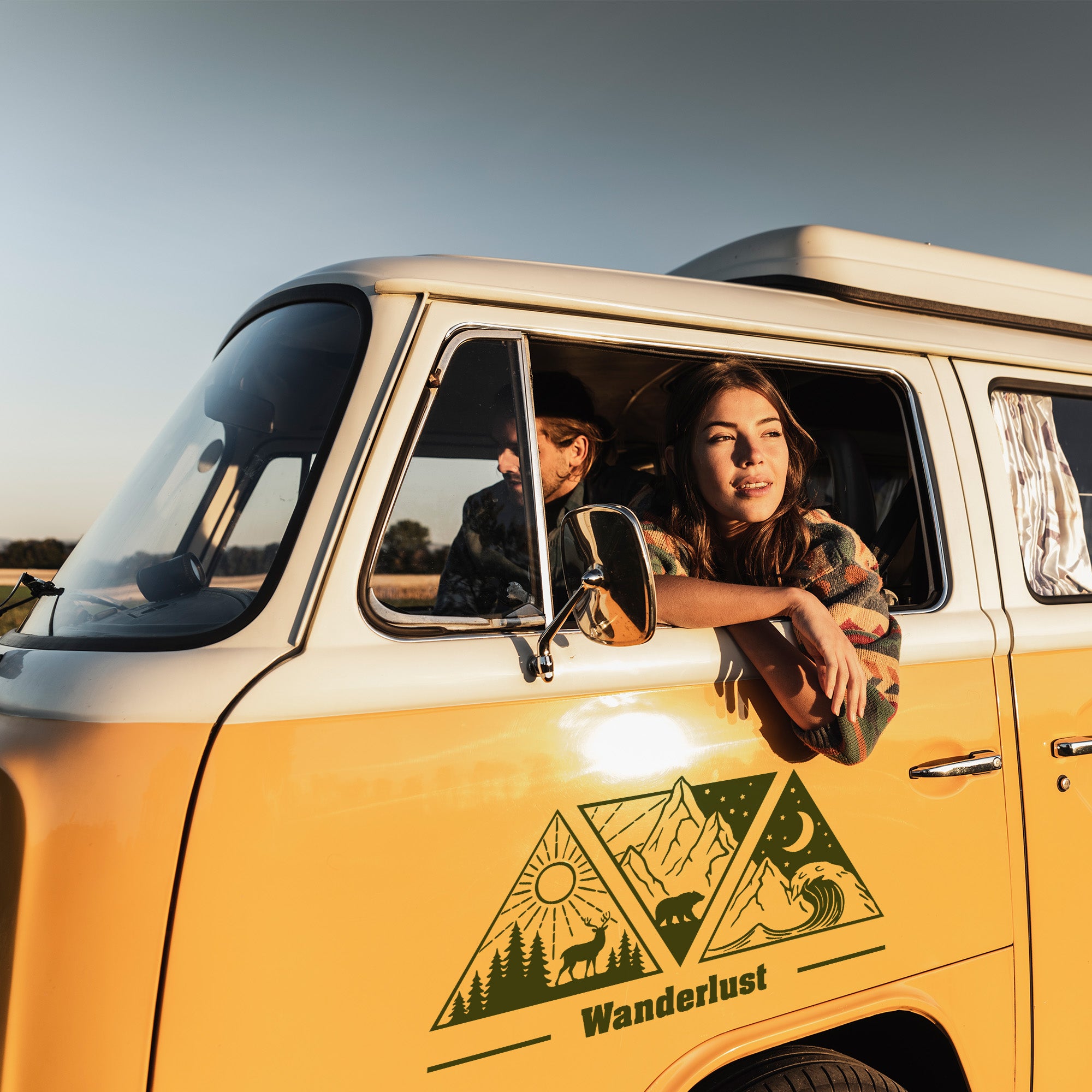 Wohnmobil Aufkleber Berge Wald & Bär – Personalisiertes Vanlife Sticker Set für Camper & Van