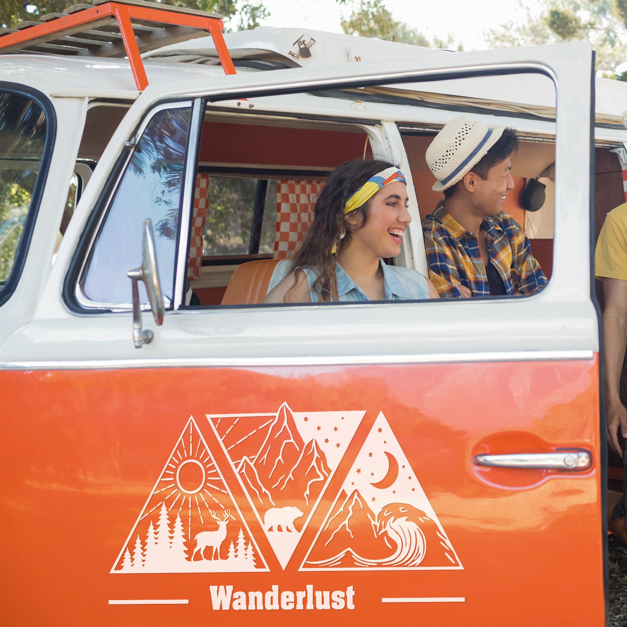 Wohnmobil Aufkleber Berge Wald & Bär – Personalisiertes Vanlife Sticker Set für Camper & Van